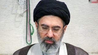 درباره مردی که ایستاده است درباره مردی که ایستاده است