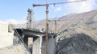 آغاز آوار برداری پل B۱ کرج ؛ پیش بینی ۲ ماه ایمن سازی