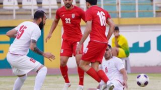 برتری قاطع سفیدها در دیدار درون تیمی ملیپوشان فوتبال؛ محک جدی در دستگردی برتری قاطع سفیدها در دیدار درون تیمی ملیپوشان فوتبال؛ محک جدی در دستگردی