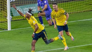 الهلال جشن قهرمانی رونالدو را به تاخیر انداخت؛ النصر برای گرفتن جام چند ثانیه کم آورد