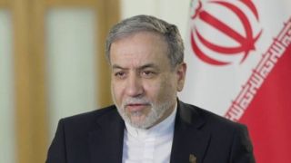 عراقچی: همدستی با رژیم اسرائیل غیرقابل بخشش است عراقچی: همدستی با رژیم اسرائیل غیرقابل بخشش است