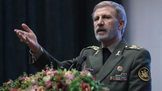 سرلشکر حاتمی: اجازه نخواهیم داد دشمن دستاوردی داشته باشد سرلشکر حاتمی: اجازه نخواهیم داد دشمن دستاوردی داشته باشد