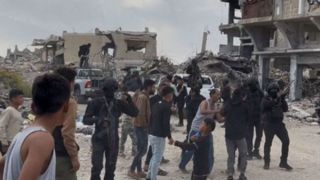 دهها شهید و زخمی در حملات هوایی رژیم صهیونیستی به غزه دهها شهید و زخمی در حملات هوایی رژیم صهیونیستی به غزه