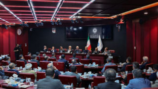 حل مشکلات ارزی، بانکی و گمرکی فعالان اقتصادی در دستور کار دولت