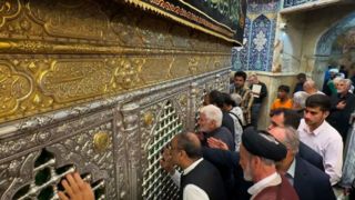 سفیر پاکستان در ایران حرم حضرت معصومه(س) را زیارت کرد سفیر پاکستان در ایران حرم حضرت معصومه(س) را زیارت کرد
