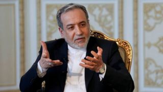 پیام عراقچی خطاب به جوزف عون: لبنان را از دست دشمن واقعی خود نجات دهید پیام عراقچی خطاب به جوزف عون: لبنان را از دست دشمن واقعی خود نجات دهید