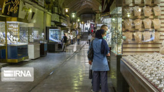 ادامه روند نزولی قیمت طلا در بازار تهران ادامه روند نزولی قیمت طلا در بازار تهران