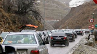 آخرین وضعیت ترافیکی و جوی محورهای مواصلاتی کشور/ ترافیک سنگین درجاده چالوس
