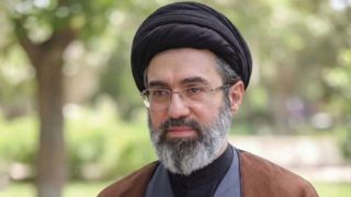 تماس عجیب آیت الله سیدمجتبی خامنه‌ای با بازیگر معروف