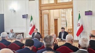 عراقچی: دور جدید مذاکرات از جمعه آغاز میشود / ادامه اشغال لبنان، نقض یادداشت تفاهم است عراقچی: دور جدید مذاکرات از جمعه آغاز میشود / ادامه اشغال لبنان، نقض یادداشت تفاهم است