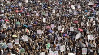 راهپیمایی میلیونی در صنعاء در واکنش به توهین ترامپ به مقدسات اسلامی راهپیمایی میلیونی در صنعاء در واکنش به توهین ترامپ به مقدسات اسلامی