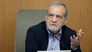 پزشکیان: محدودیت منابع خللی در خدمترسانی دولت ایجاد نمیکند پزشکیان: محدودیت منابع خللی در خدمترسانی دولت ایجاد نمیکند
