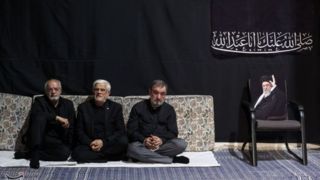 عزاداری شب تاسوعا در جوار محل شهادت رهبر شهید انقلاب اسلامی