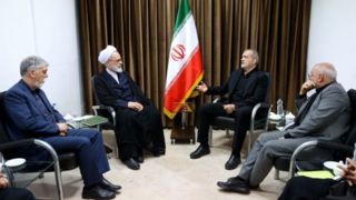 پزشکیان: تقویت سرمایه اجتماعی در گرو ارتباط مؤثر با مردم است پزشکیان: تقویت سرمایه اجتماعی در گرو ارتباط مؤثر با مردم است