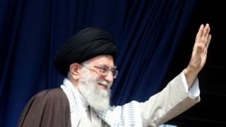 بر قلهٔ تاریخ، تابان است... 
