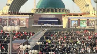 حیاط مصلی تهران مملو از جمعیت رهروان امام شهید حیاط مصلی تهران مملو از جمعیت رهروان امام شهید