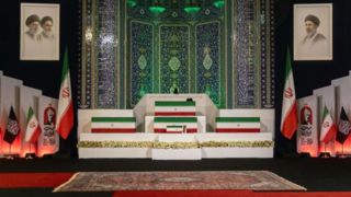 آمریکا مانع از حضور ۱۳ کشور در مراسم تشییع پیکر رهبر شهید ایران شد آمریکا مانع از حضور ۱۳ کشور در مراسم تشییع پیکر رهبر شهید ایران شد