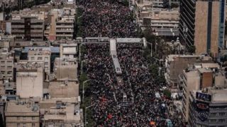 توصیف منتقد سینما از تشییع رهبر شهید انقلاب توصیف منتقد سینما از تشییع رهبر شهید انقلاب