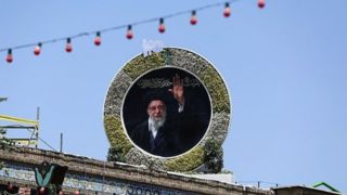 اعلام محدودیتهای ترافیکی مراسم تشییع و وداع امام شهید در مشهد اعلام محدودیتهای ترافیکی مراسم تشییع و وداع امام شهید در مشهد