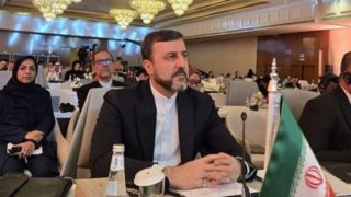 غریبآبادی: با ترامپ قاتل باید با زبان خودش صحبت کرد غریبآبادی: با ترامپ قاتل باید با زبان خودش صحبت کرد