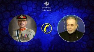 عراقچی به فرمانده ارتش پاکستان: ایران قاطعانه مقابل هرگونه ماجراجویی آمریکا میایستد عراقچی به فرمانده ارتش پاکستان: ایران قاطعانه مقابل هرگونه ماجراجویی آمریکا میایستد