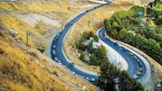 ترافیک نیمهسنگین در چالوس و سنگینی تردد در آزادراه کرج–تهران ترافیک نیمهسنگین در چالوس و سنگینی تردد در آزادراه کرج–تهران