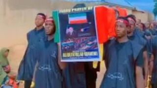 عزاداری و تشییع نمادین رهبر شهید انقلاب در آفریقا