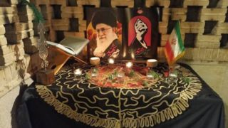 برگزاری آئین بزرگداشت رهبر شهید انقلاب و شهدای خانواده ایشان از طرف رهبر معظم انقلاب برگزاری آئین بزرگداشت رهبر شهید انقلاب و شهدای خانواده ایشان از طرف رهبر معظم انقلاب