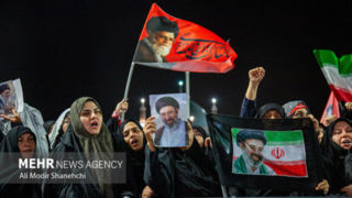 سومین شب گرامیداشت رهبر شهید در حرم امام رضا(ع) 
