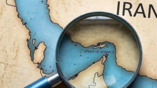 خروج نفت از تنگه هرمز به پایینترین سطح هفته های اخیر رسید خروج نفت از تنگه هرمز به پایینترین سطح هفته های اخیر رسید