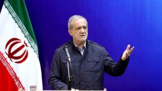 پزشکیان: مهمترین میدان نبرد امروز، عرصه اقتصاد و معیشت مردم است پزشکیان: مهمترین میدان نبرد امروز، عرصه اقتصاد و معیشت مردم است