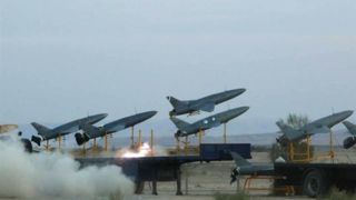 حمله پهپادی ارتش به پایگاه های آمریکا در قطر و کویت حمله پهپادی ارتش به پایگاه های آمریکا در قطر و کویت