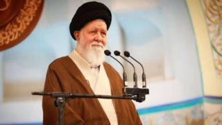 آیتالله علمالهدی: شعار دادن علیه مسئولین کار درستی نیست آیتالله علمالهدی: شعار دادن علیه مسئولین کار درستی نیست