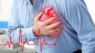 علائم هشدار سکته قلبی را بشناسید علائم هشدار سکته قلبی را بشناسید