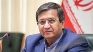 همتی: هیچ مشکل و محدودیتی برای تأمین ارز نداریم