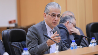 کارنامه قبولی ایران‌خودرو در ۱۴۰۴؛ از کاهش زیان تا رشد تولید