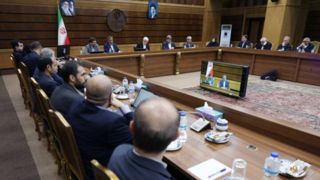 دستور عارف برای تدوین برنامه راهبردی دو سال آینده دولت/ معیشت مردم مهمترین اولویت دستور عارف برای تدوین برنامه راهبردی دو سال آینده دولت/ معیشت مردم مهمترین اولویت