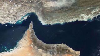آغاز بررسی طرح مدیریت ایران بر تنگه هرمز در کمیسیون امنیت ملی آغاز بررسی طرح مدیریت ایران بر تنگه هرمز در کمیسیون امنیت ملی