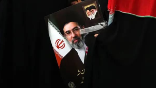 وقتی عشق خامنهای، بهشت را به زمین آورد وقتی عشق خامنهای، بهشت را به زمین آورد