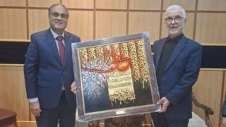 رایزنی های دو جانبه سفیر پاکستان و وزیر کشور