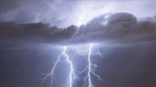 اصابت صاعقه در «جارکند» هند ۱۴ کشته برجای گذاشت اصابت صاعقه در «جارکند» هند ۱۴ کشته برجای گذاشت