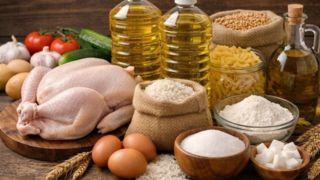 کالاهای اساسی تا پایان سال تامین است کالاهای اساسی تا پایان سال تامین است