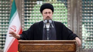 سید حسن خمینی: سیاستمدارانی که از خوف دشنام سخن نمی‌گویند خائن هستند 