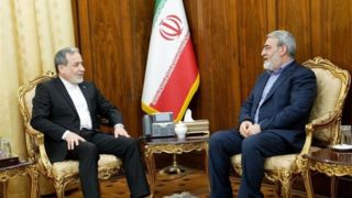 تاکید عراقچی بر تسریع در اجرای توافقات ایران و چین تاکید عراقچی بر تسریع در اجرای توافقات ایران و چین