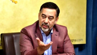 از سرزنش و تخریب مداوم دولت، دشمن خوب سود میبرد از سرزنش و تخریب مداوم دولت، دشمن خوب سود میبرد