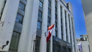 پرو در اثر فشارها و لابی سیاسی غرب روابط خود با ایران قطع کرد