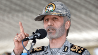 فرمانده کل ارتش: به هر اقدام دشمن با قدرت واکنش نشان میدهیم فرمانده کل ارتش: به هر اقدام دشمن با قدرت واکنش نشان میدهیم