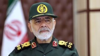 رئیس ستادکل نیروهای مسلح: تسلیم نمی‌شویم و دشمن هم در جنگ نرم پیروز نخواهد شد