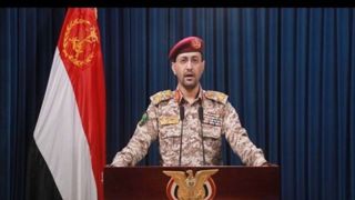 عملیات ویژه یمن علیه پایگاه هوایی عربستان با ده‌ها موشک و پهپاد