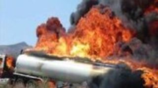 انفجار شدید تانکر سوخت در بزرگراه انفجار شدید تانکر سوخت در بزرگراه